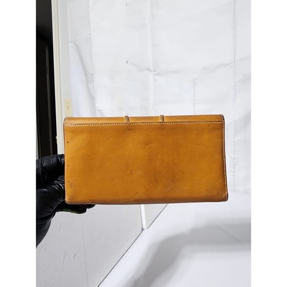 Authentic GUCCI Vintage Long Logo Plate Wallet Yellow - Picture 3 of 14